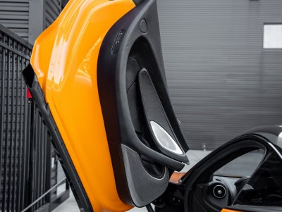 2025 McLaren GTS Base