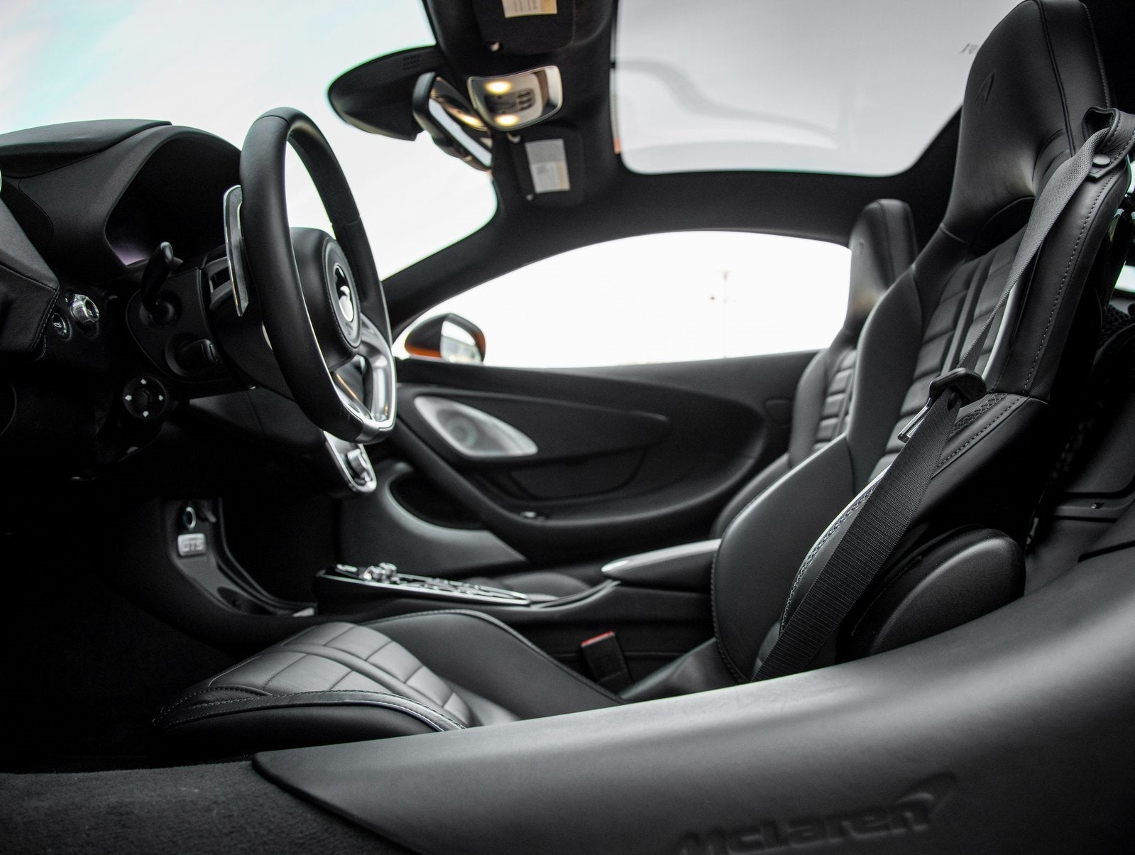 2025 McLaren GTS Base