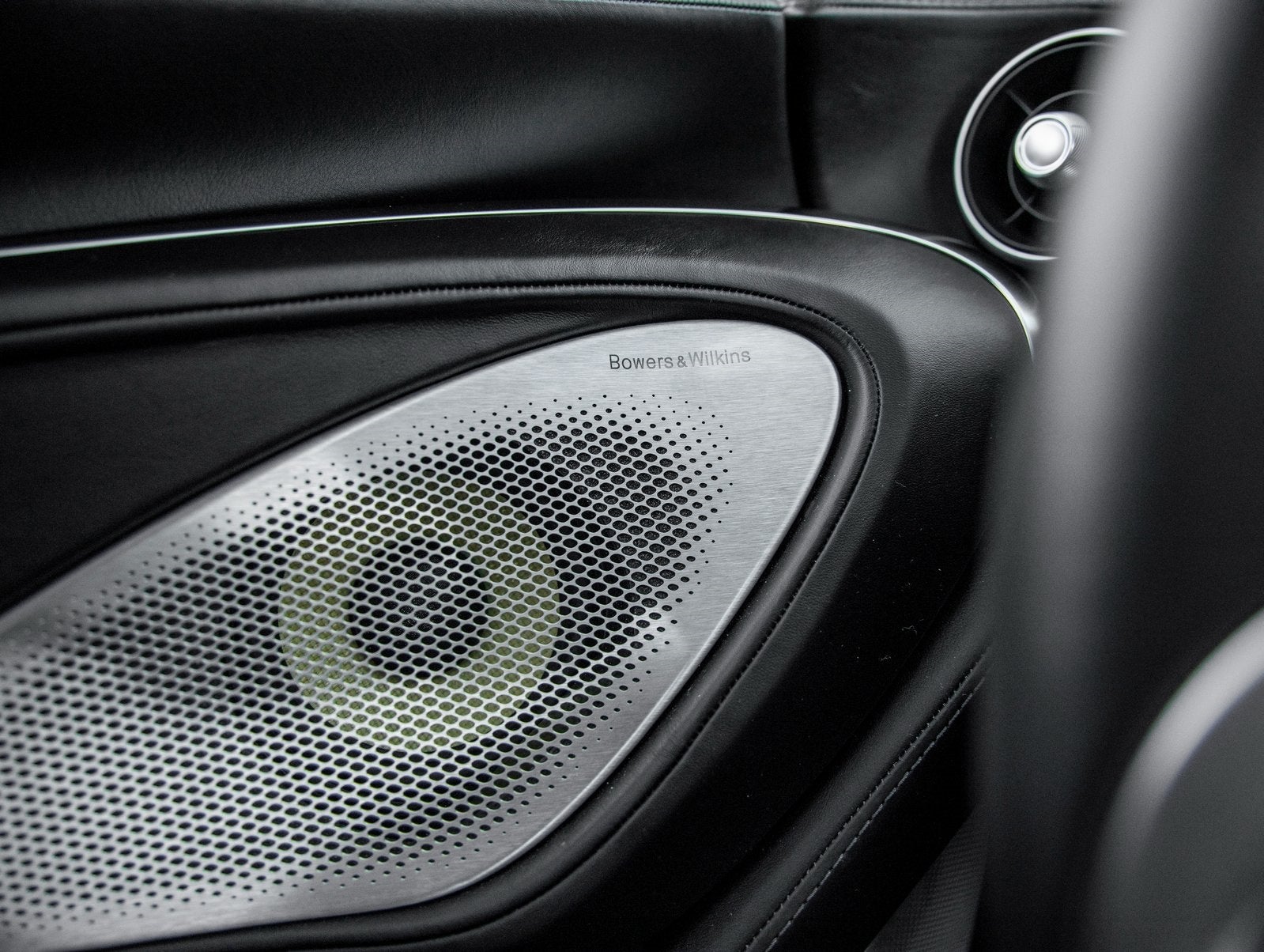 2025 McLaren GTS Base