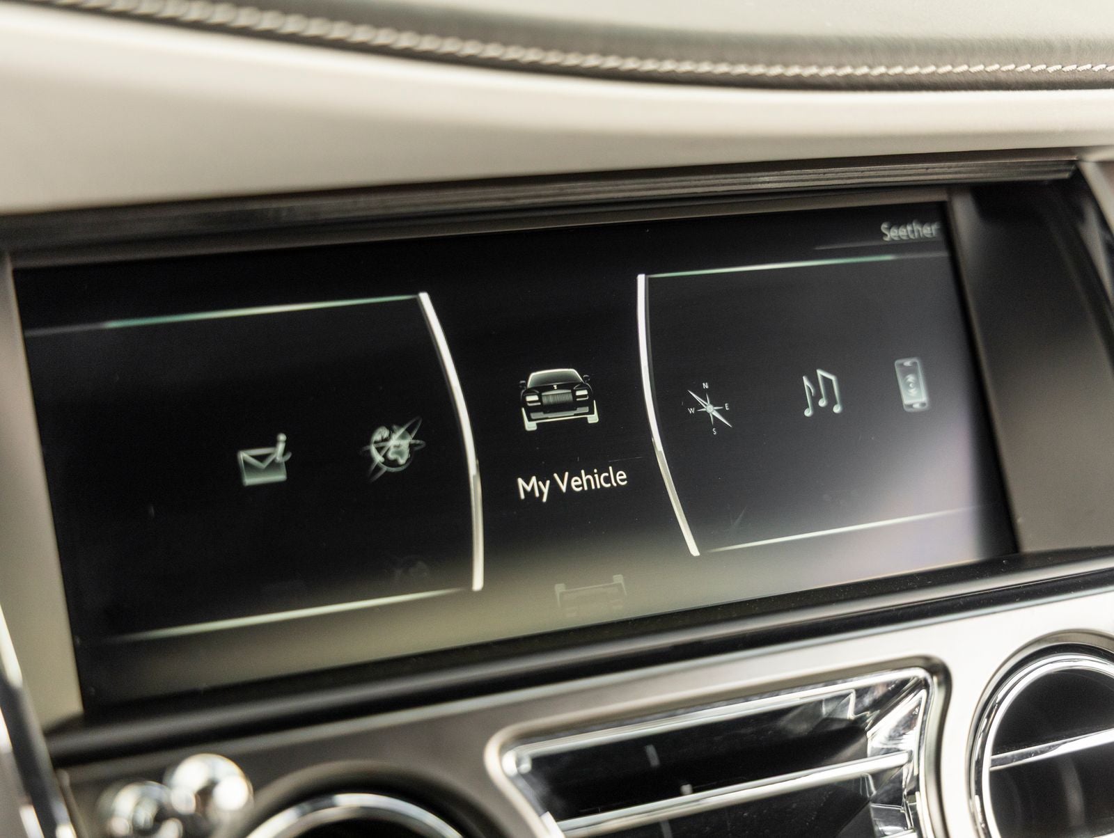 2018 Rolls-Royce Wraith Base