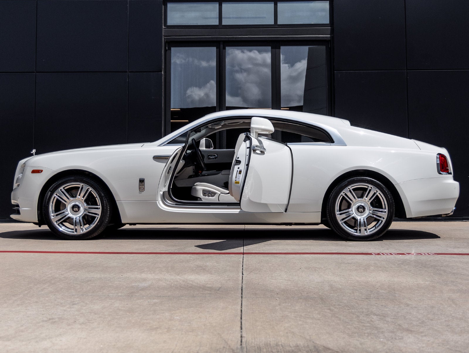 2018 Rolls-Royce Wraith Base
