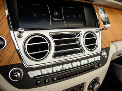 2018 Rolls-Royce Dawn Base