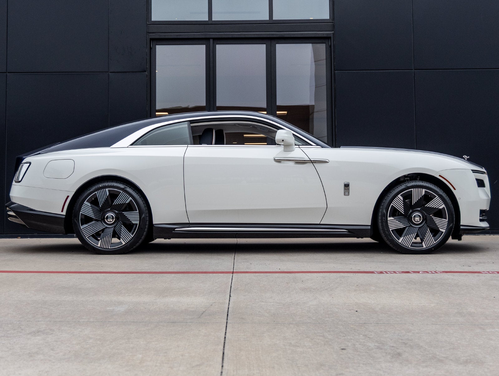 2026 Rolls-Royce Spectre Base
