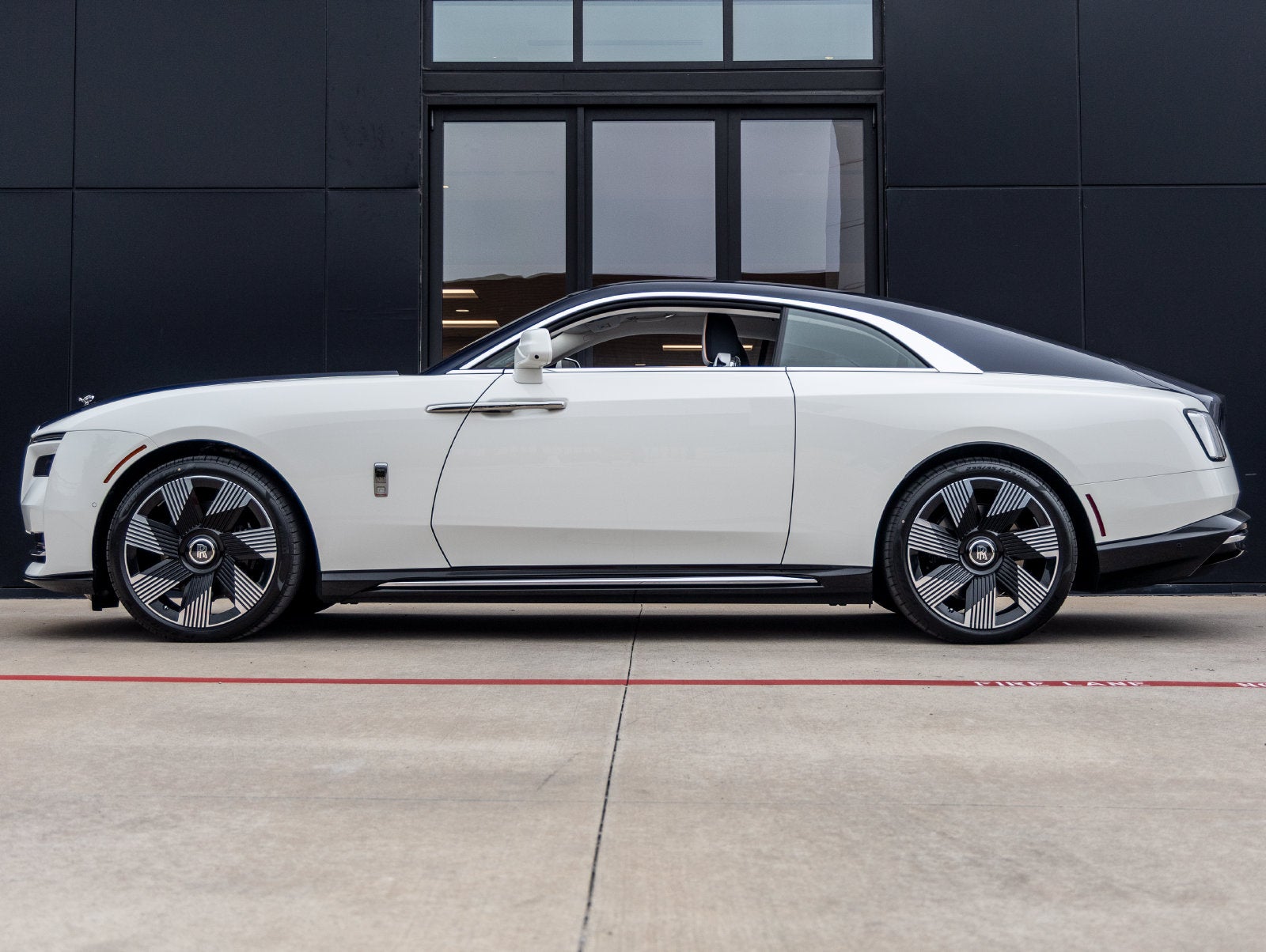 2026 Rolls-Royce Spectre Base