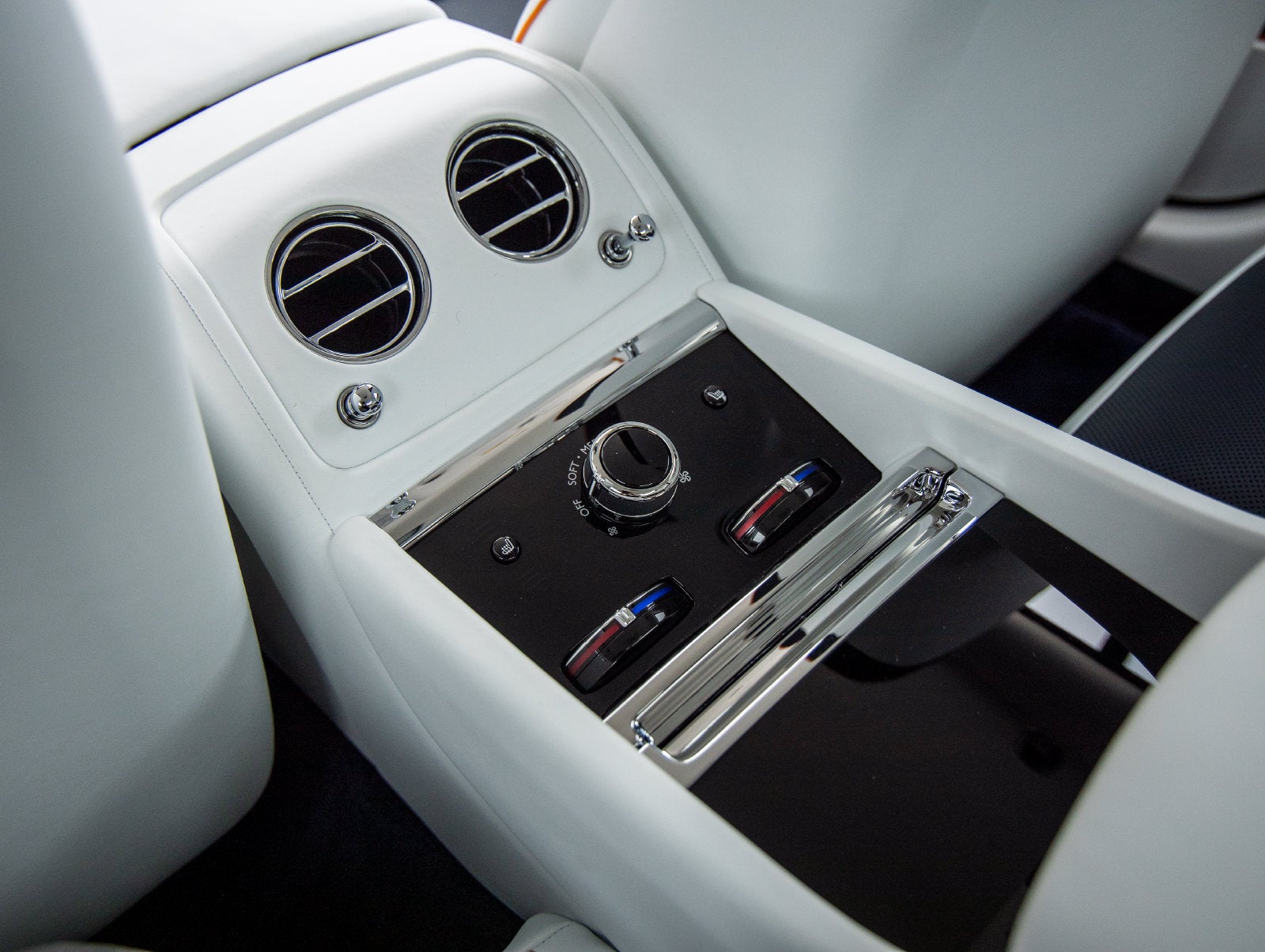 2026 Rolls-Royce Spectre Base