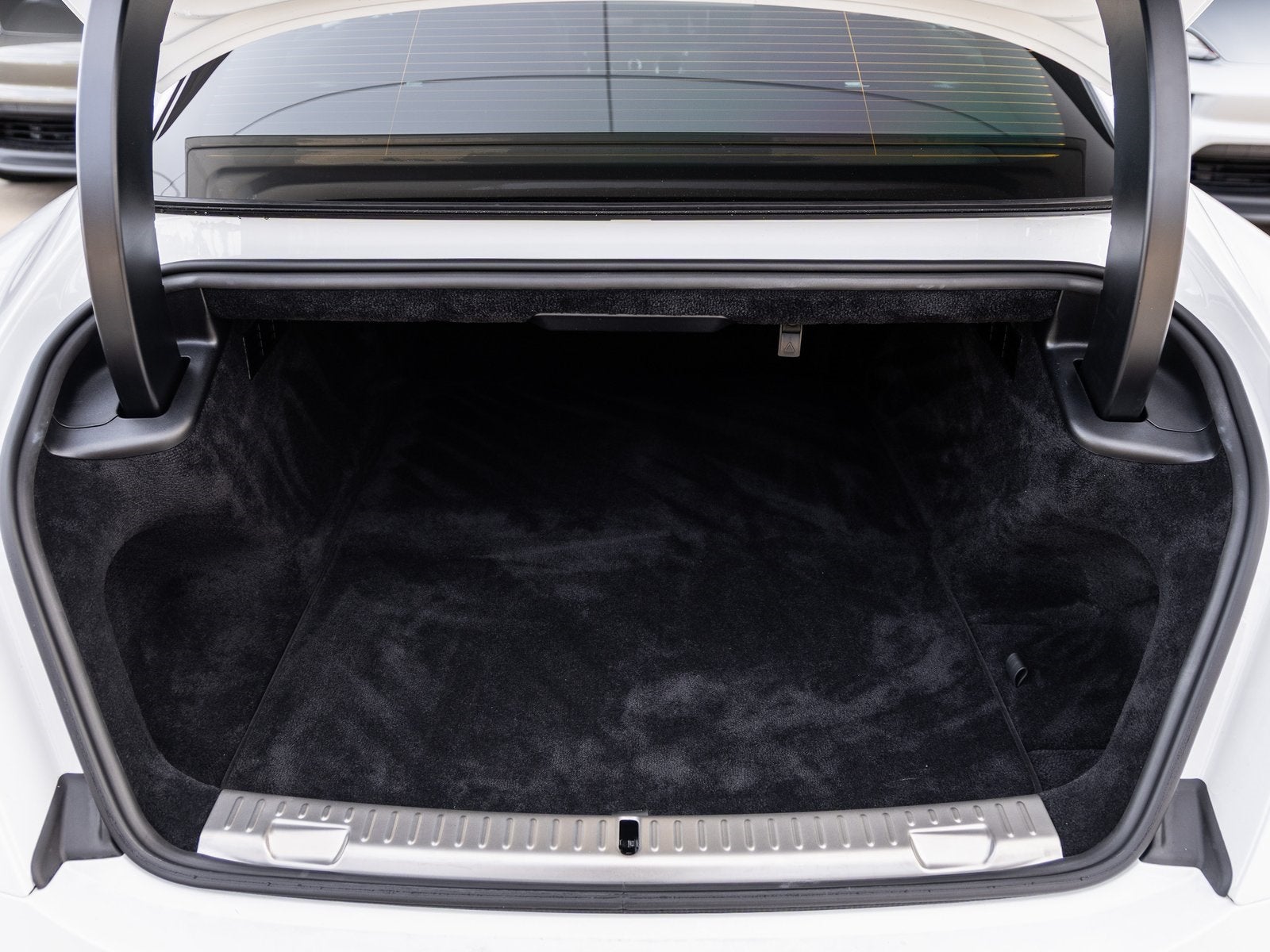 2024 Rolls-Royce Spectre Base