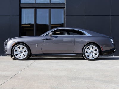 2025 Rolls-Royce Spectre 