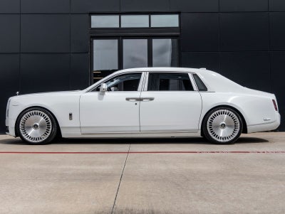 2023 Rolls-Royce Phantom Base