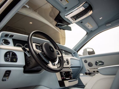 2023 Rolls-Royce Phantom Base