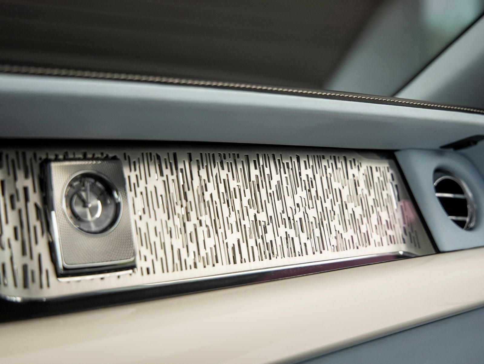 2023 Rolls-Royce Phantom Base