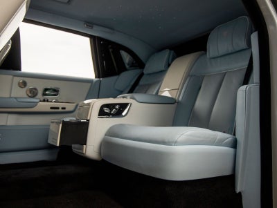 2023 Rolls-Royce Phantom Base