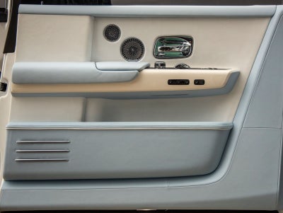 2023 Rolls-Royce Phantom Base