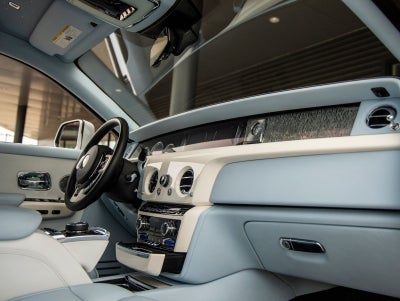 2023 Rolls-Royce Phantom Base