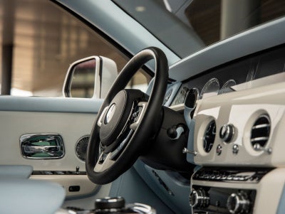 2023 Rolls-Royce Phantom Base