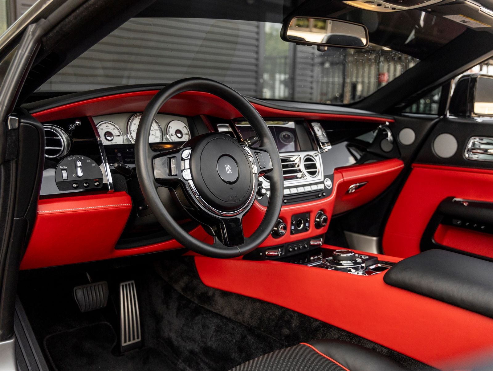 2020 Rolls-Royce Dawn Base