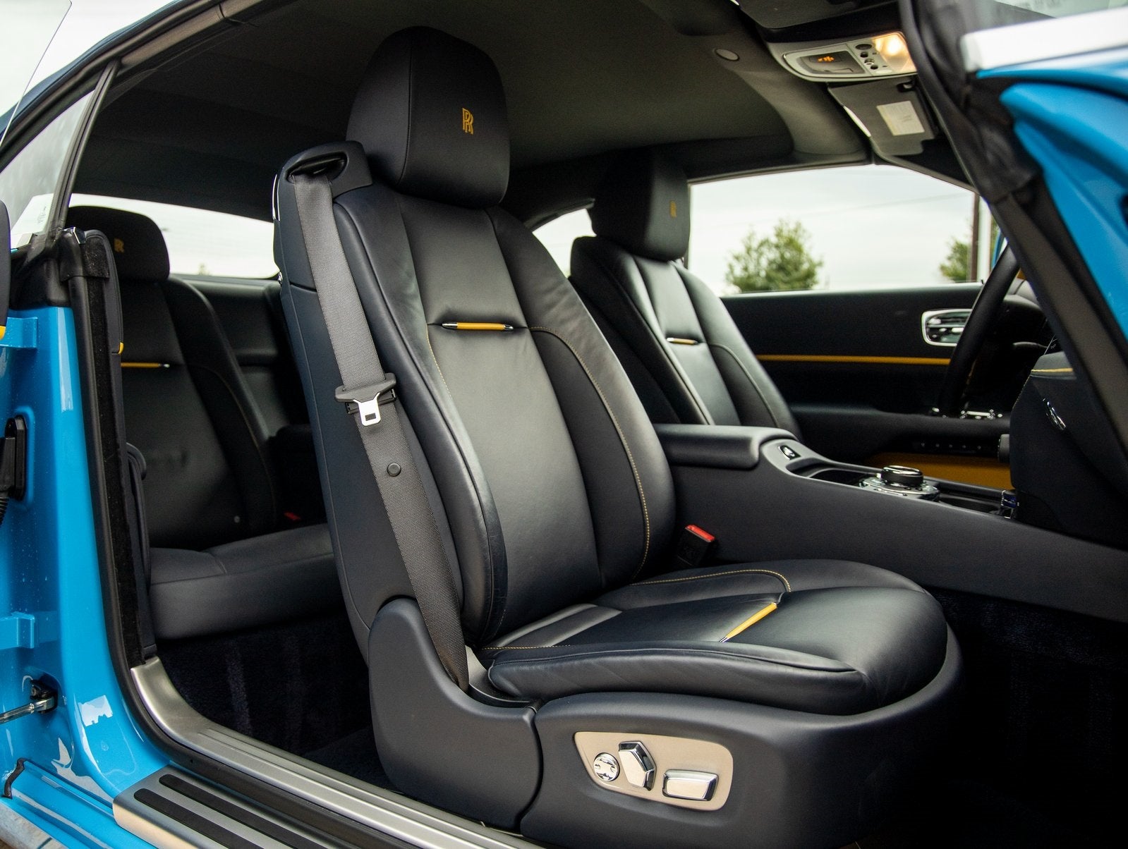 2021 Rolls-Royce Dawn Base