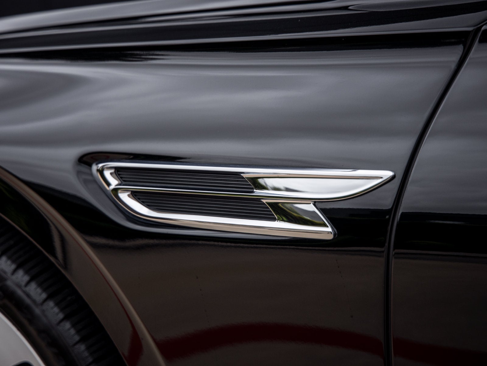 2023 Bentley Flying Spur Azure