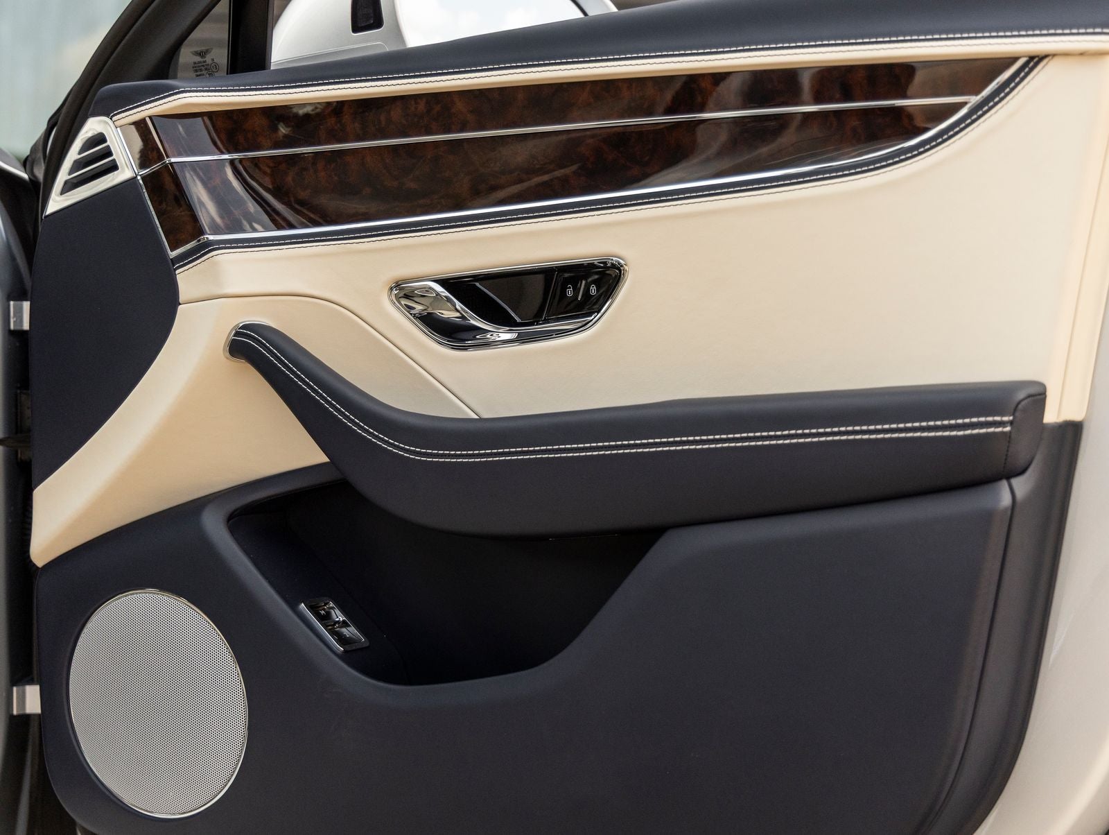 2026 Bentley Flying Spur Base