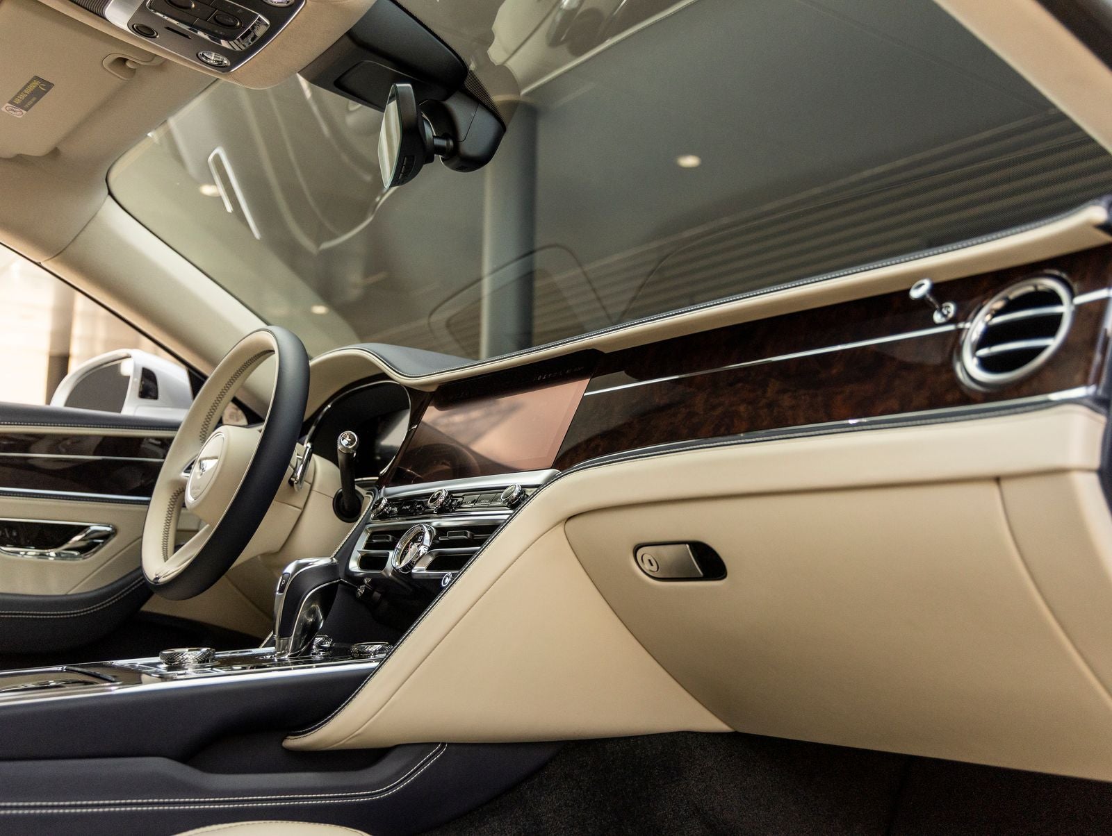2026 Bentley Flying Spur Base