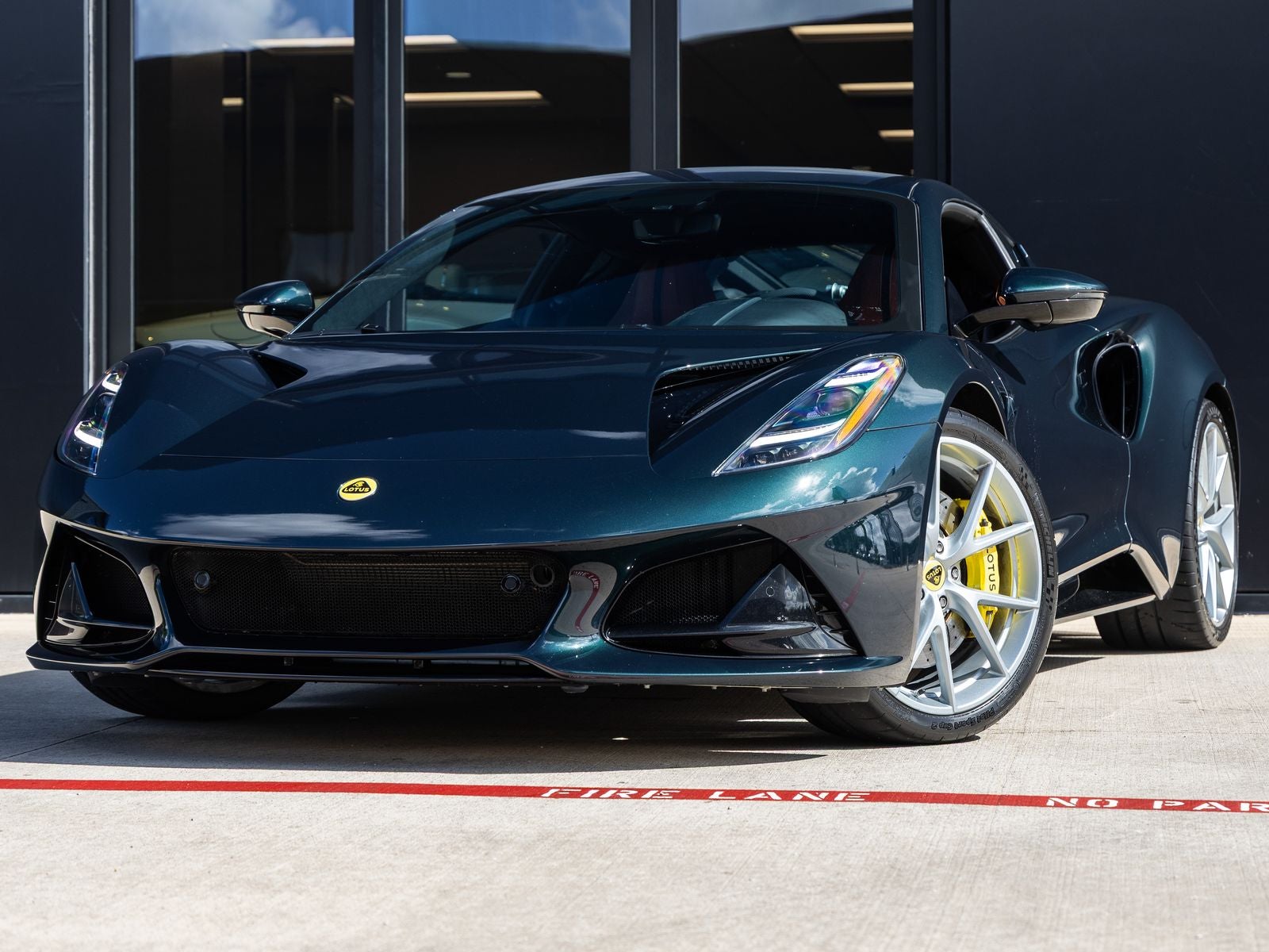 2024 Lotus Emira V6