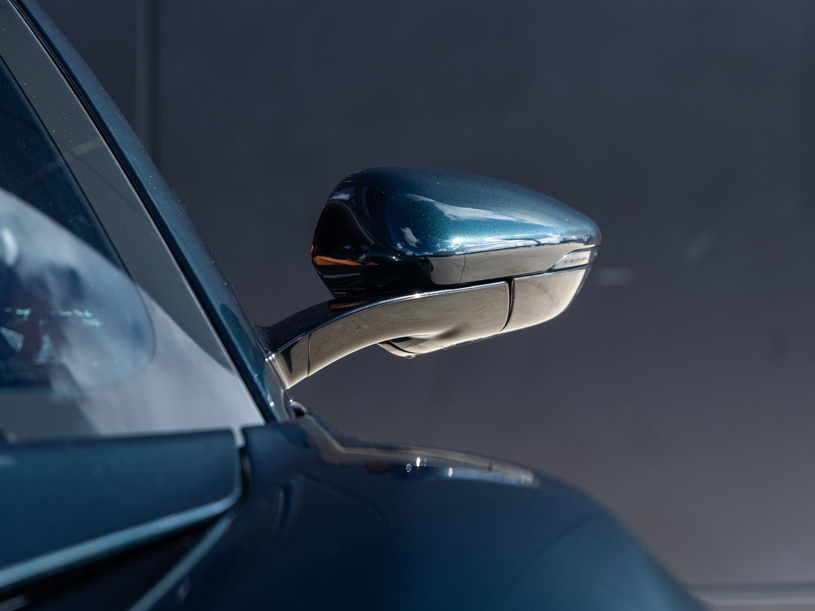 2024 Lotus Emira V6