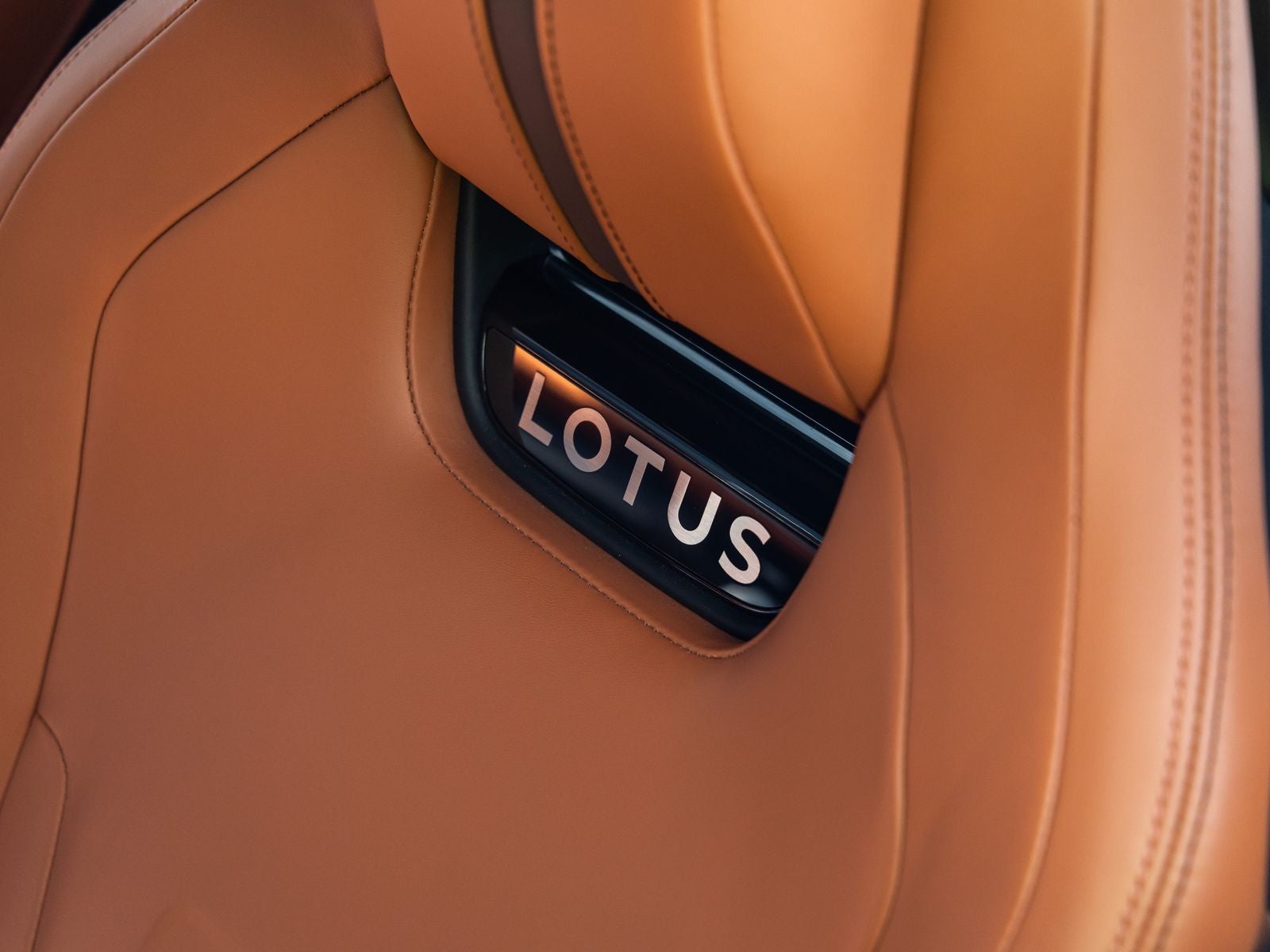 2024 Lotus Emira V6