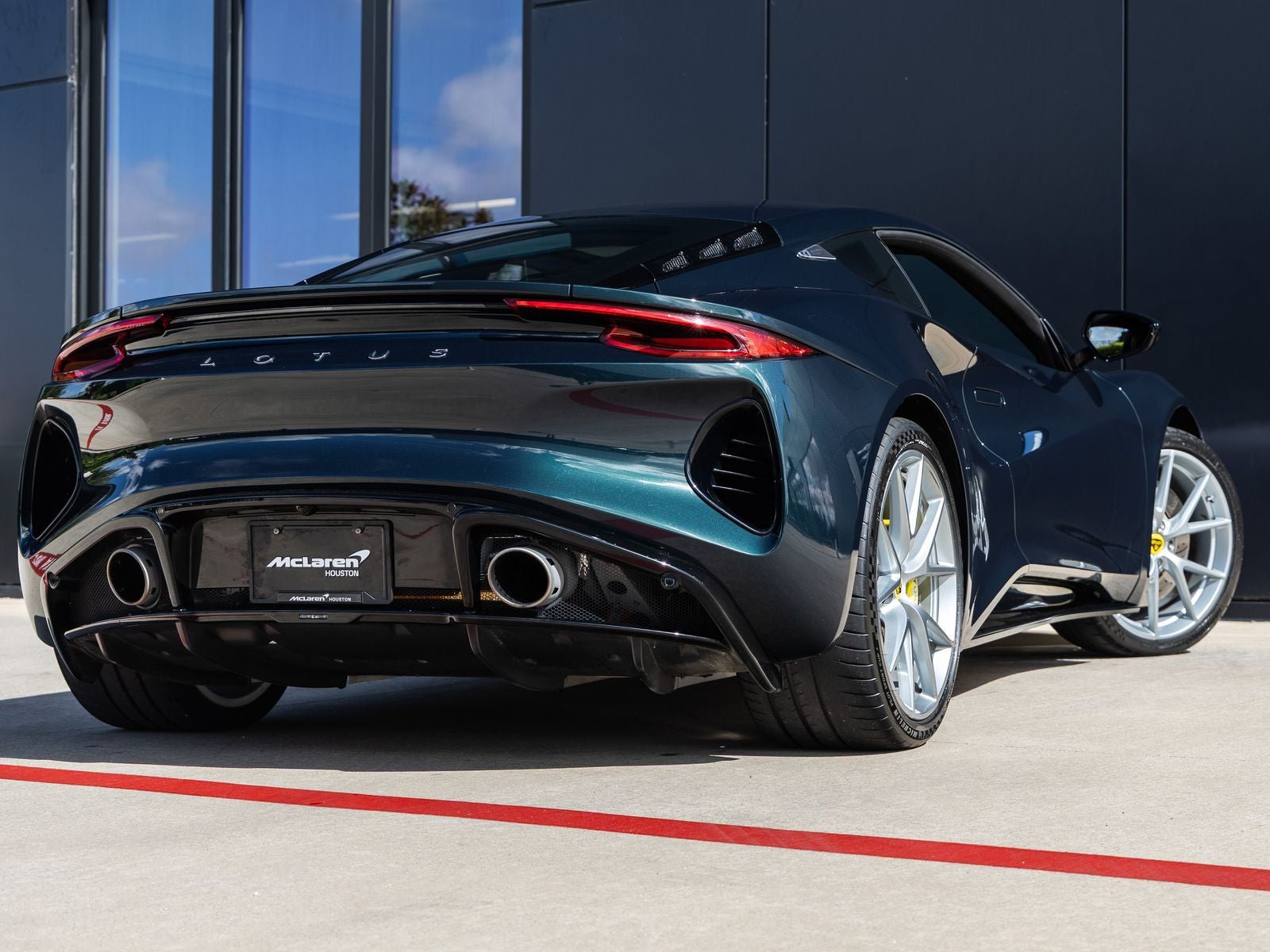 2024 Lotus Emira V6