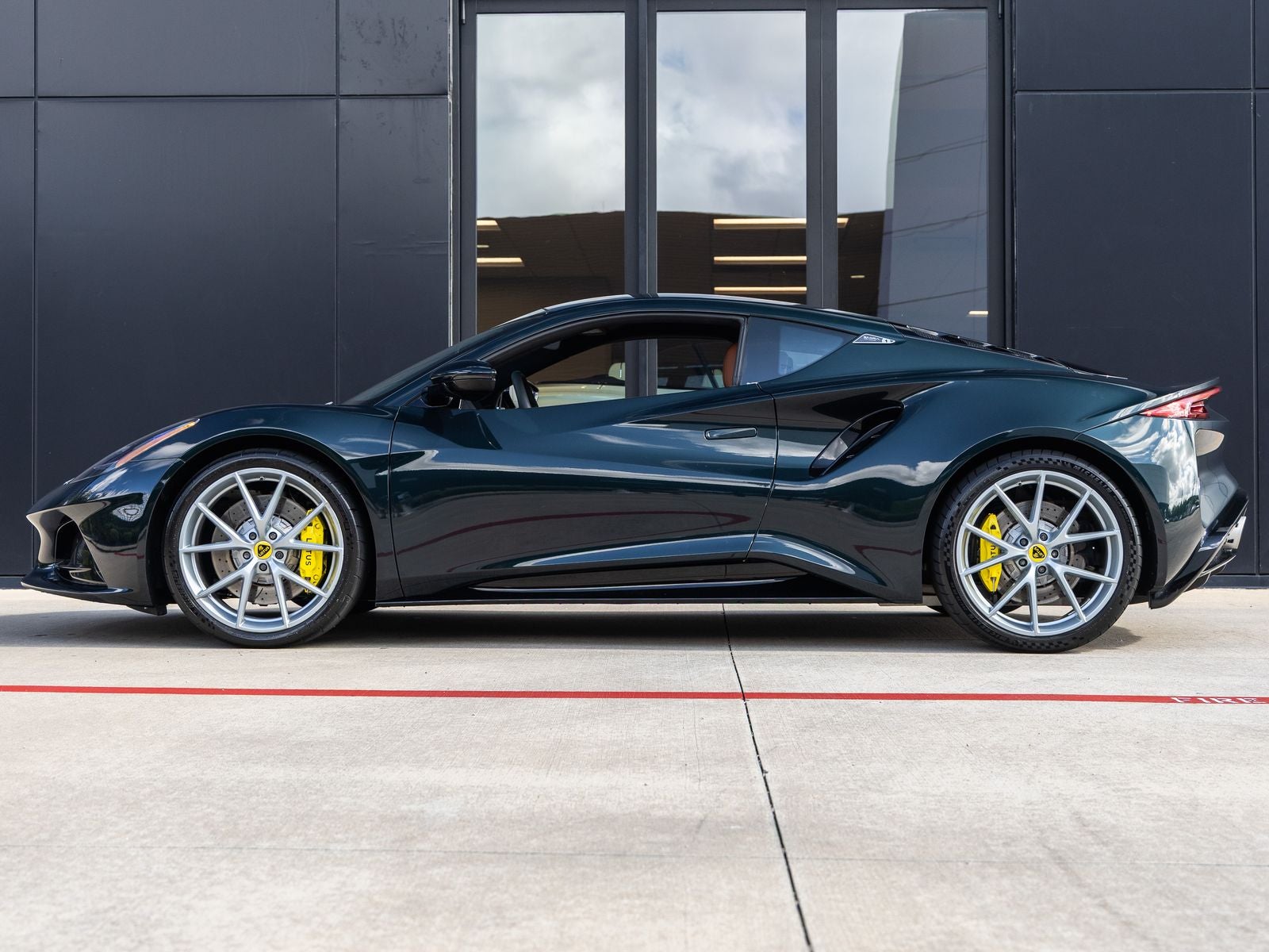 2024 Lotus Emira V6