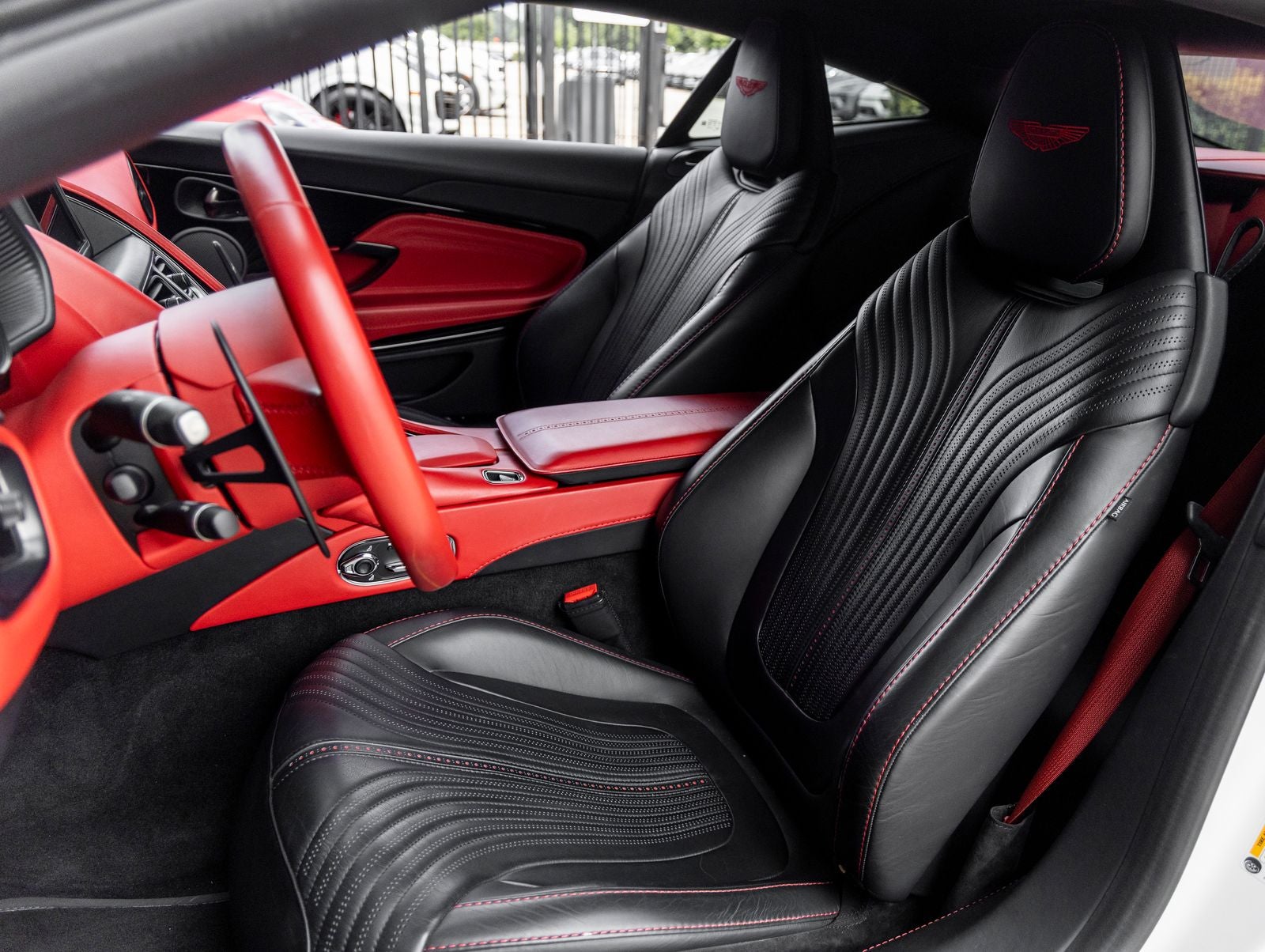 2022 Aston Martin DB11 Base