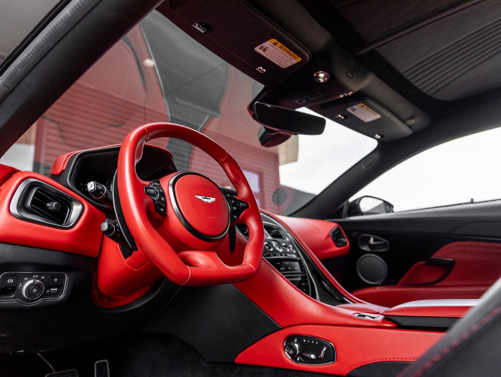 2022 Aston Martin DB11 Base