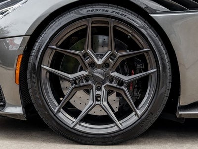 2019 Aston Martin DBS Superleggera