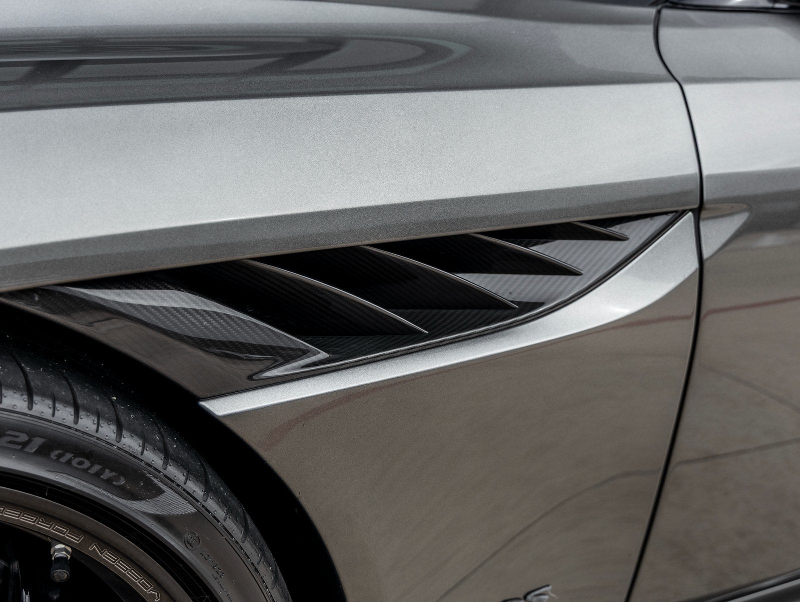 2019 Aston Martin DBS Superleggera