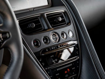 2022 Aston Martin DBS Superleggera