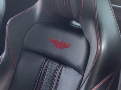 2023 Aston Martin Vantage Base