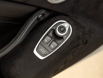 2019 Aston Martin Vantage Base