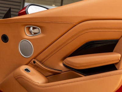 2020 Aston Martin Vantage Base