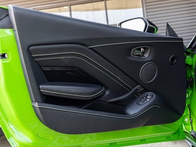 2022 Aston Martin Vantage Base