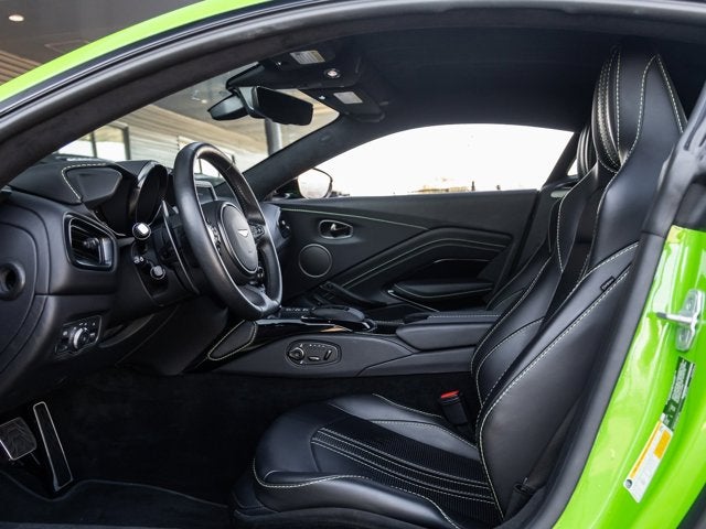 2022 Aston Martin Vantage Base