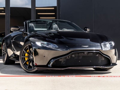 2022 Aston Martin Vantage Base