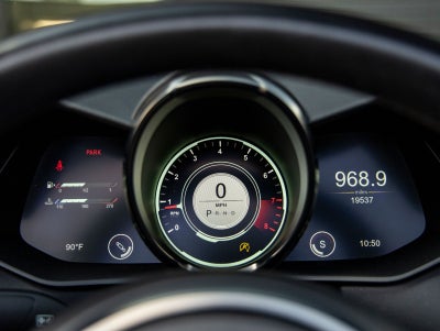 2022 Aston Martin Vantage Base