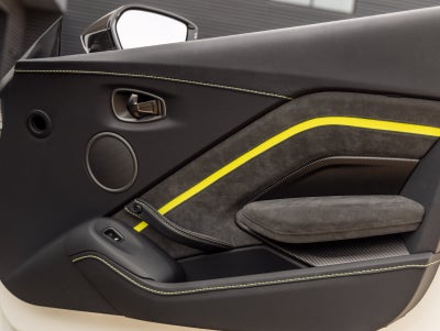 2023 Aston Martin Vantage Base