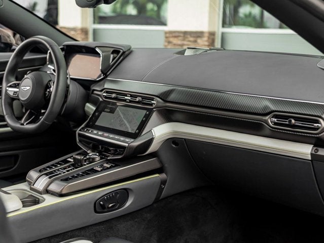 2025 Aston Martin Vanquish V12