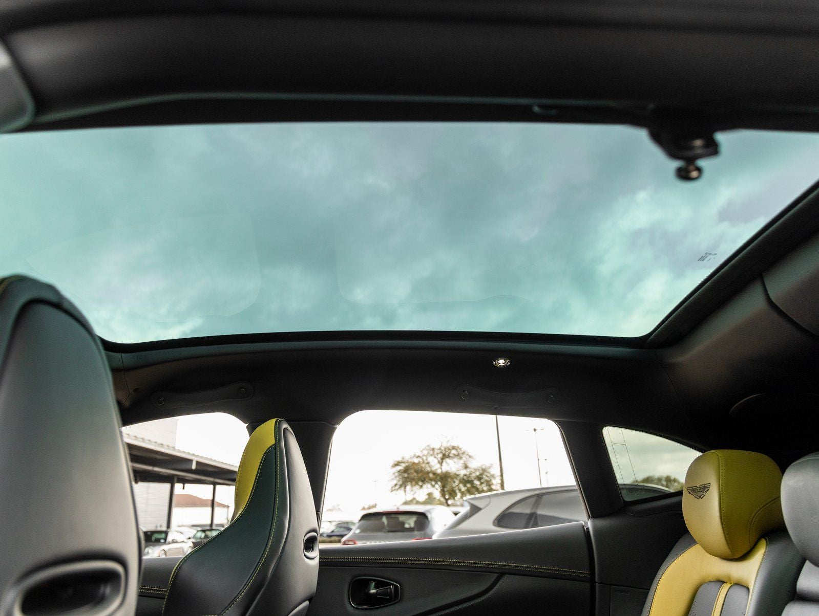 2024 Aston Martin DBX 707