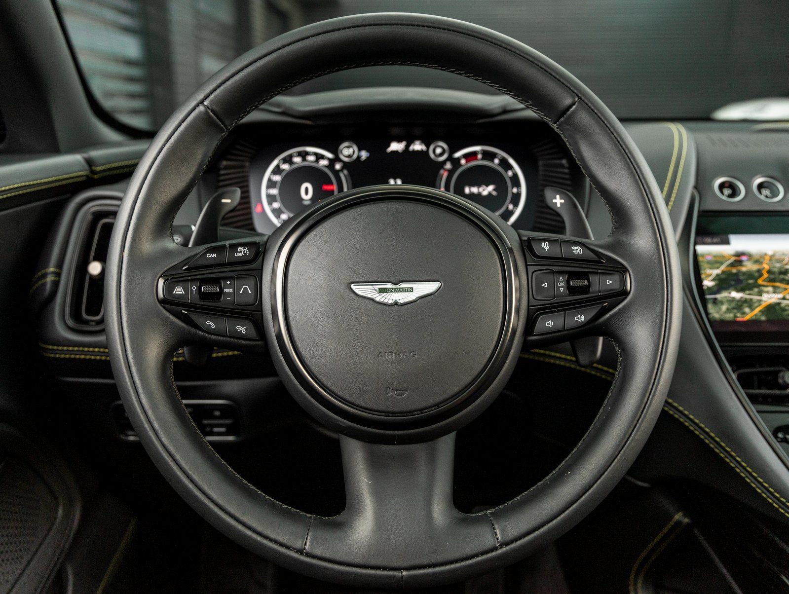 2024 Aston Martin DBX 707