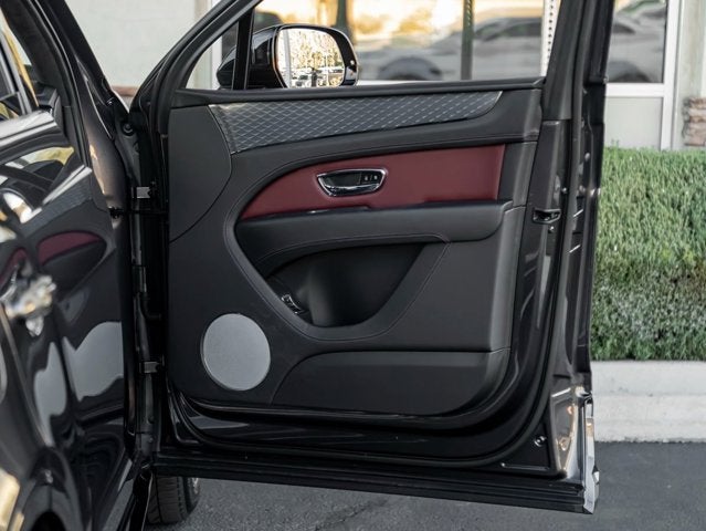 2022 Bentley Bentayga V8