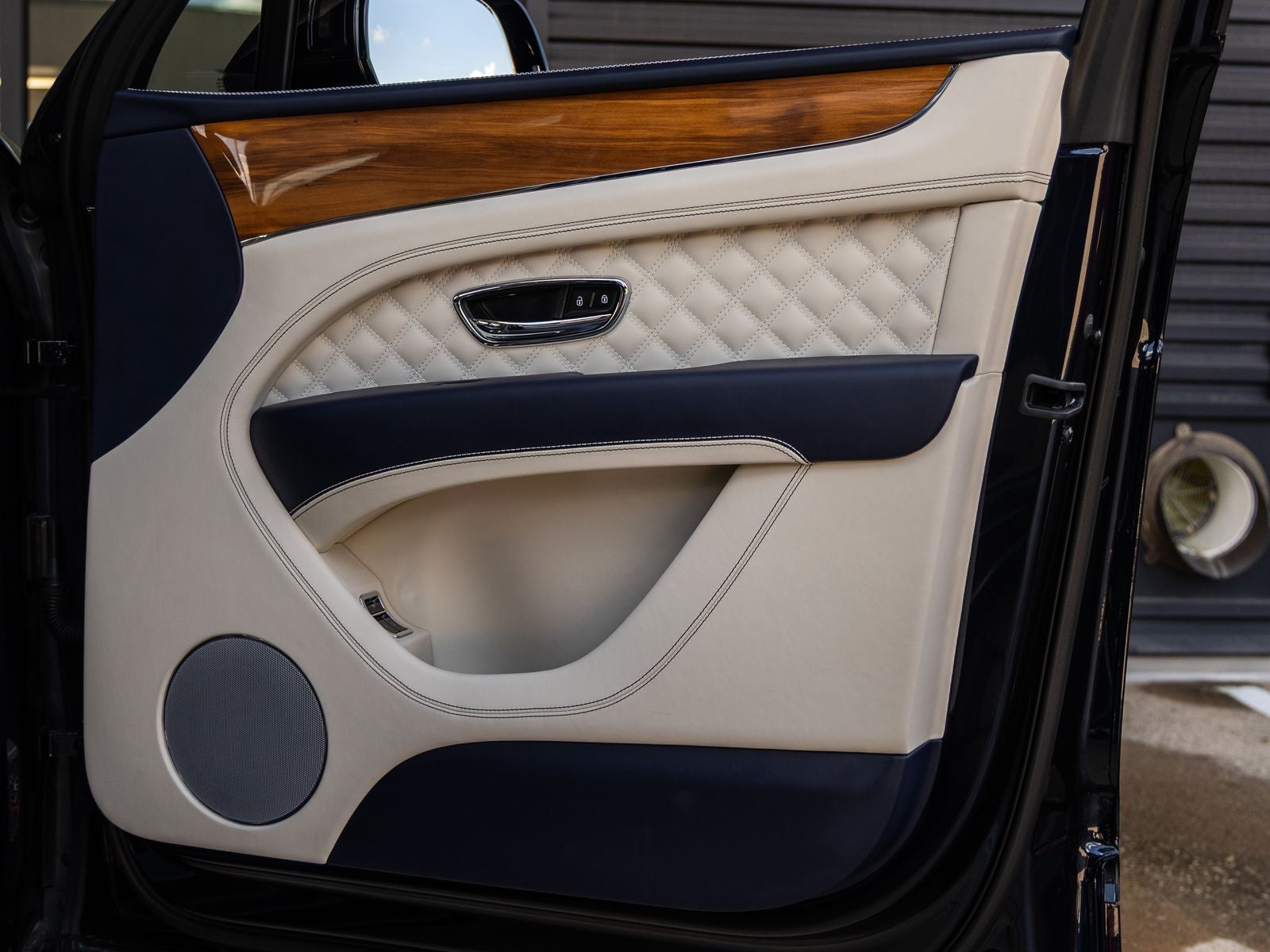 2023 Bentley Bentayga S