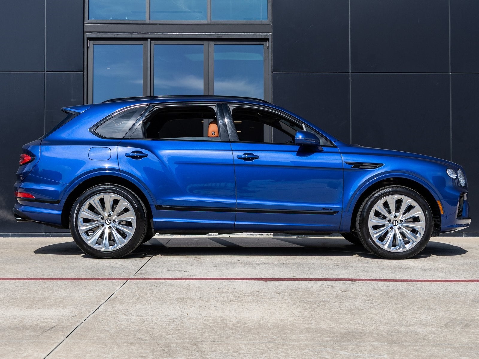 2023 Bentley Bentayga Base