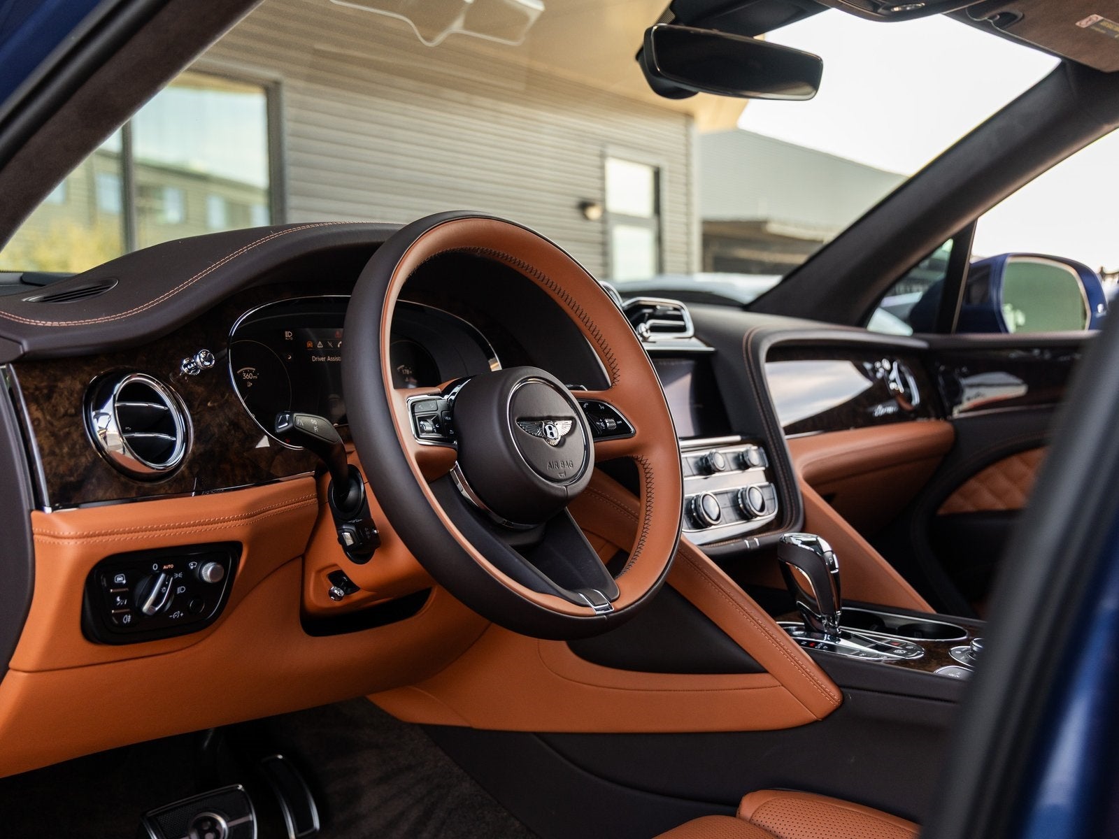 2023 Bentley Bentayga Base