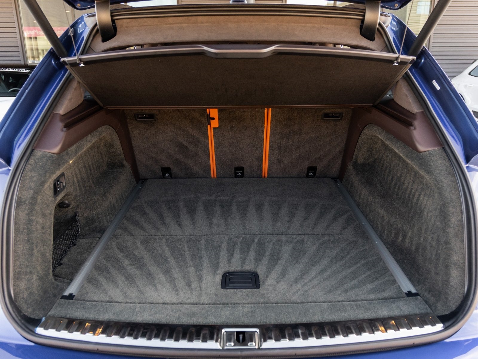 2023 Bentley Bentayga Base