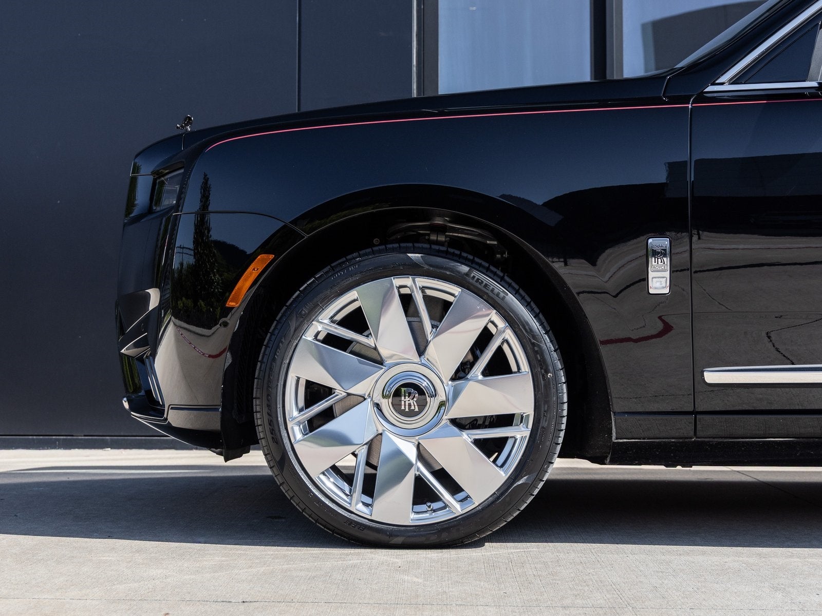 2025 Rolls-Royce Cullinan 